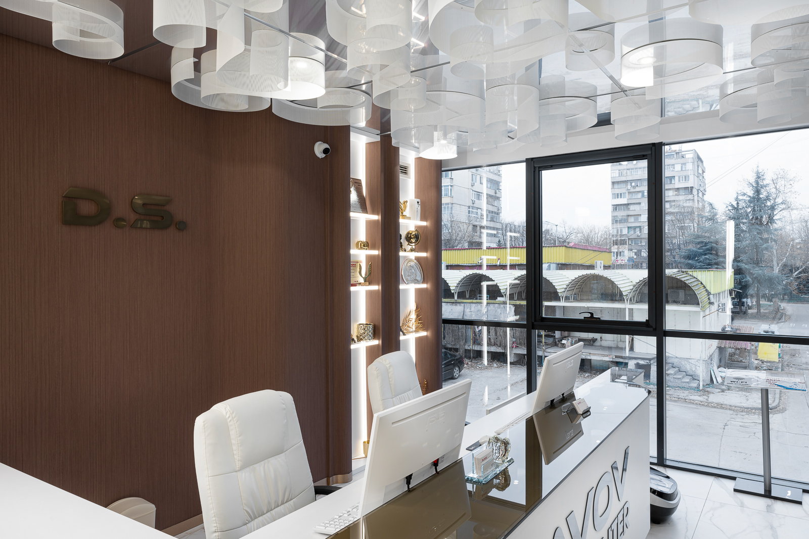 SLAVOV DENTAL CENTER
