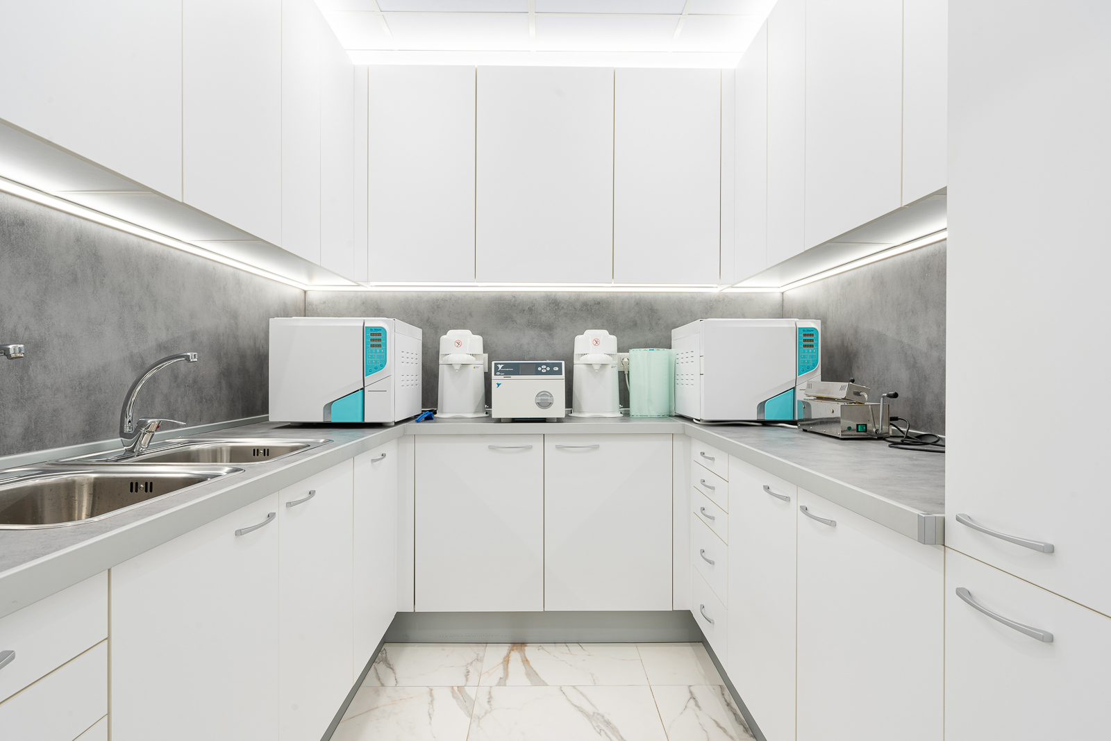 SLAVOV DENTAL CENTER